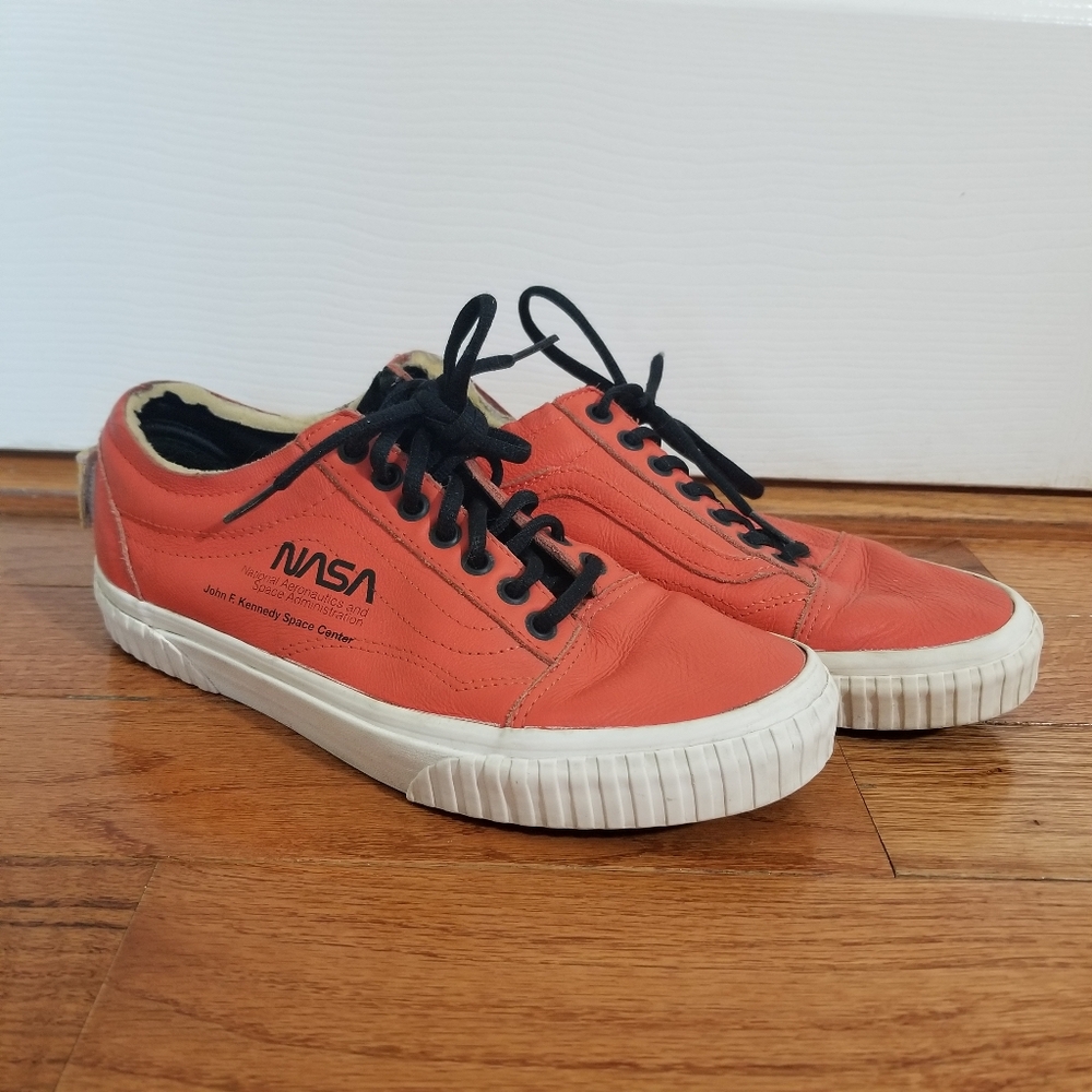 VANS Old Skool NASA Space Voyager Firecracker Shoes Orange Unisex Size 9.5 W